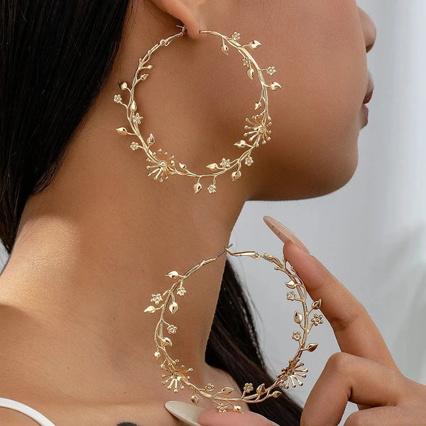 Vintage Exaggerated Leaf Flower Hoop Earrings for Women Girls Gold Color Big Circle Earrings Trend Women's Jewelry Gift